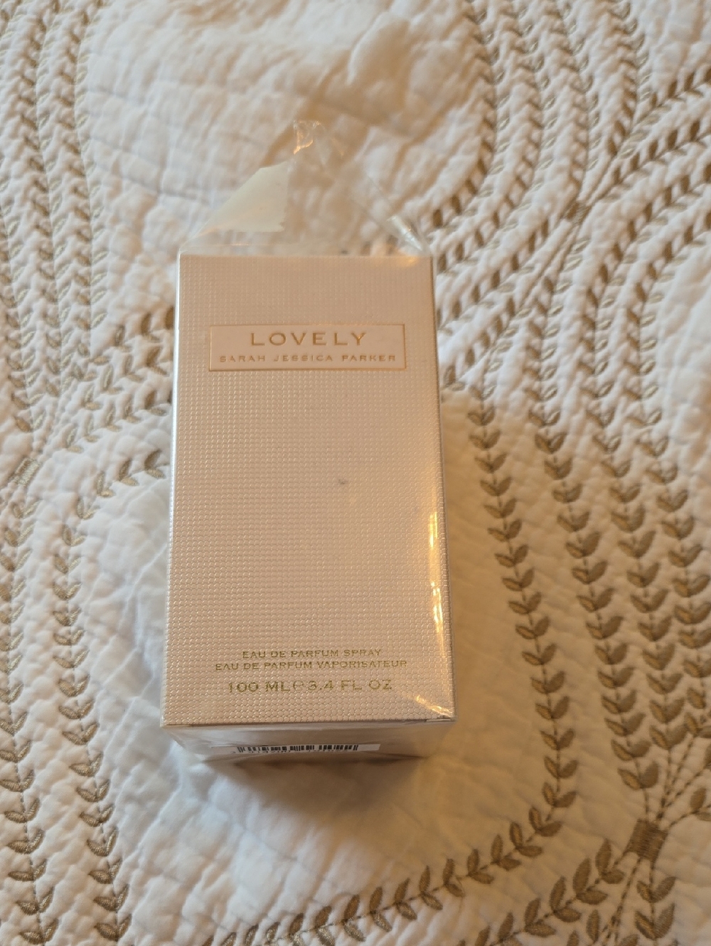 Lovely Eau de Parfum Spray by - White